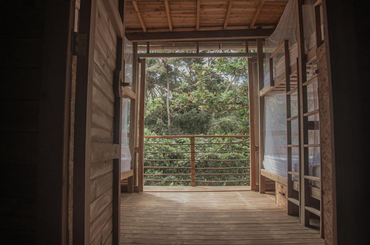 Mendihuaca Surf Camp Hostel Guachaca Exterior photo