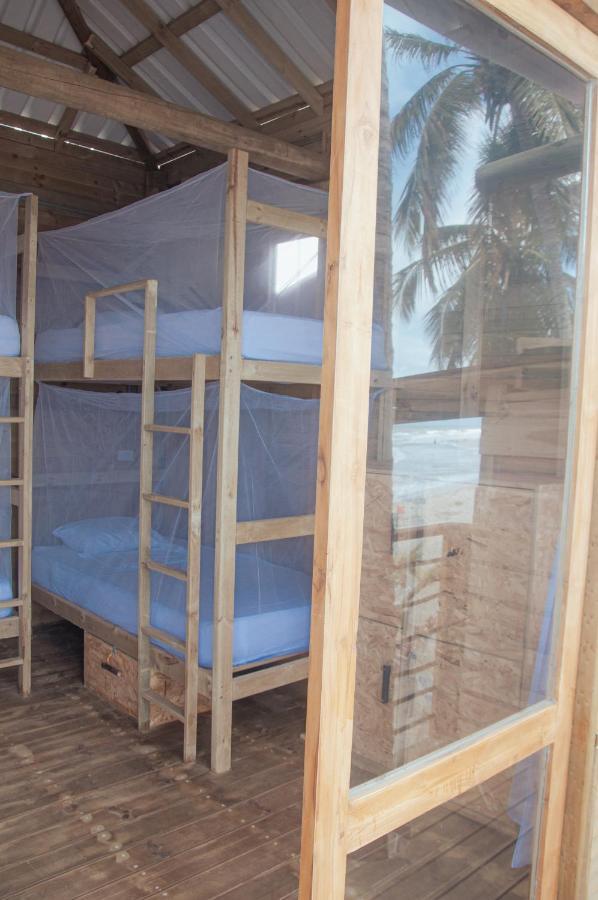 Mendihuaca Surf Camp Hostel Guachaca Exterior photo